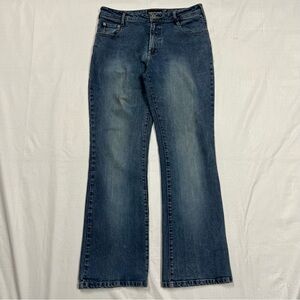 Express ladies light wash stretchy jeans, size 11/12